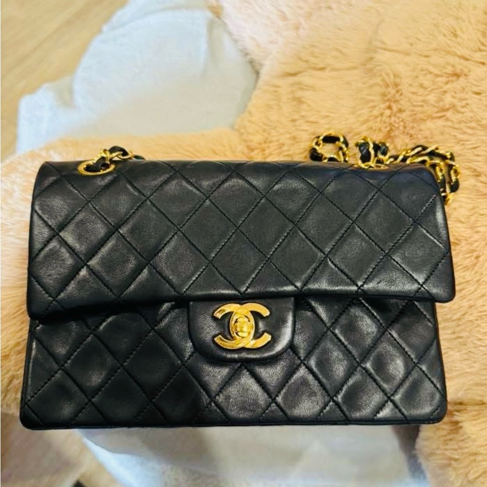 Authentic CHANEL Black Lambskin Leather Small Double Flap Bag Purse Gold HW RARE - Picture 3 of 17